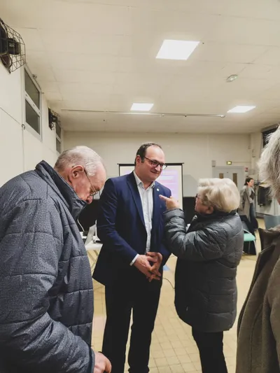 Réunion de proximité à Monthieu